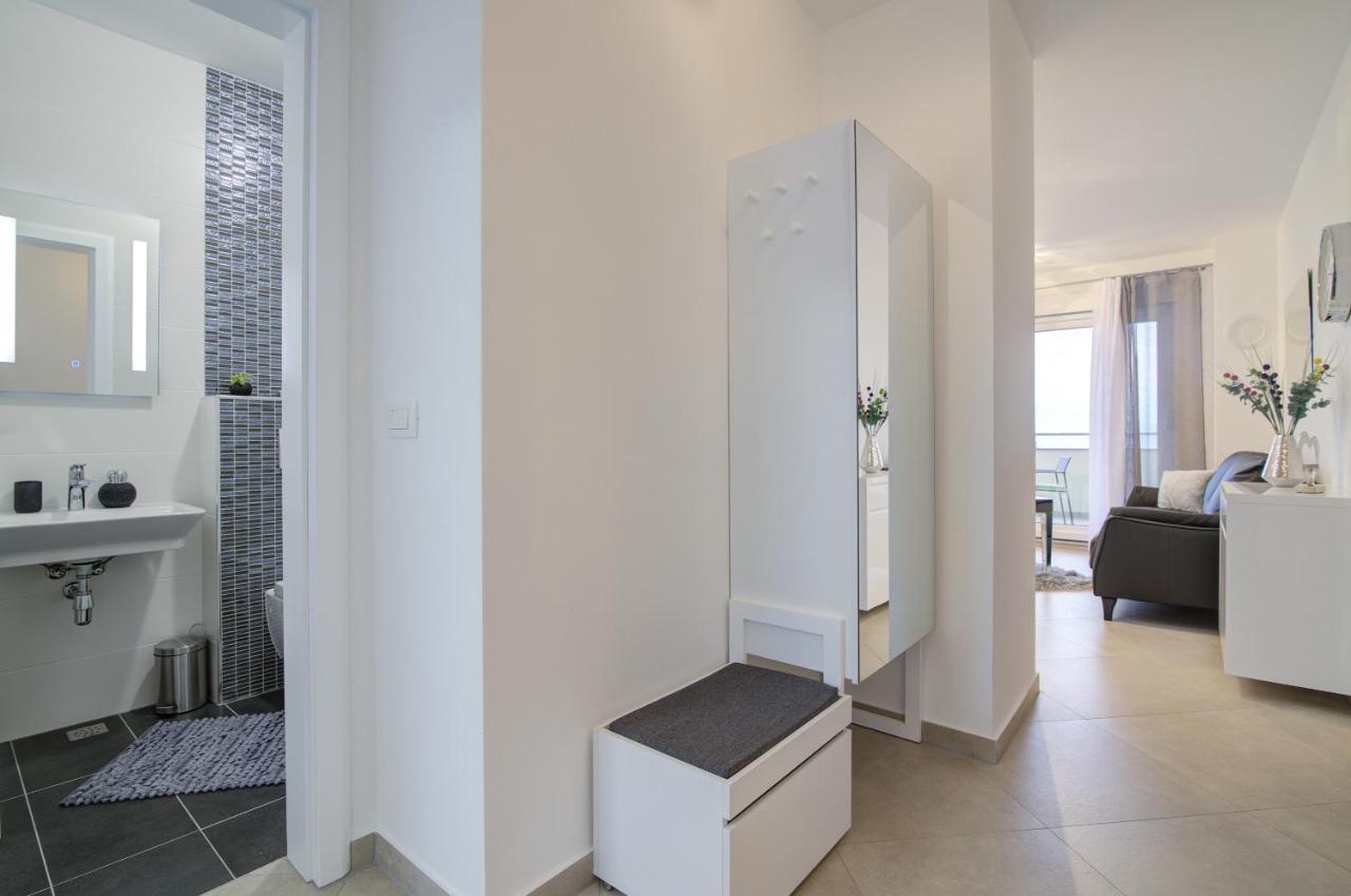 Apartments Luka - Villa Sunce Senj  Bagian luar foto