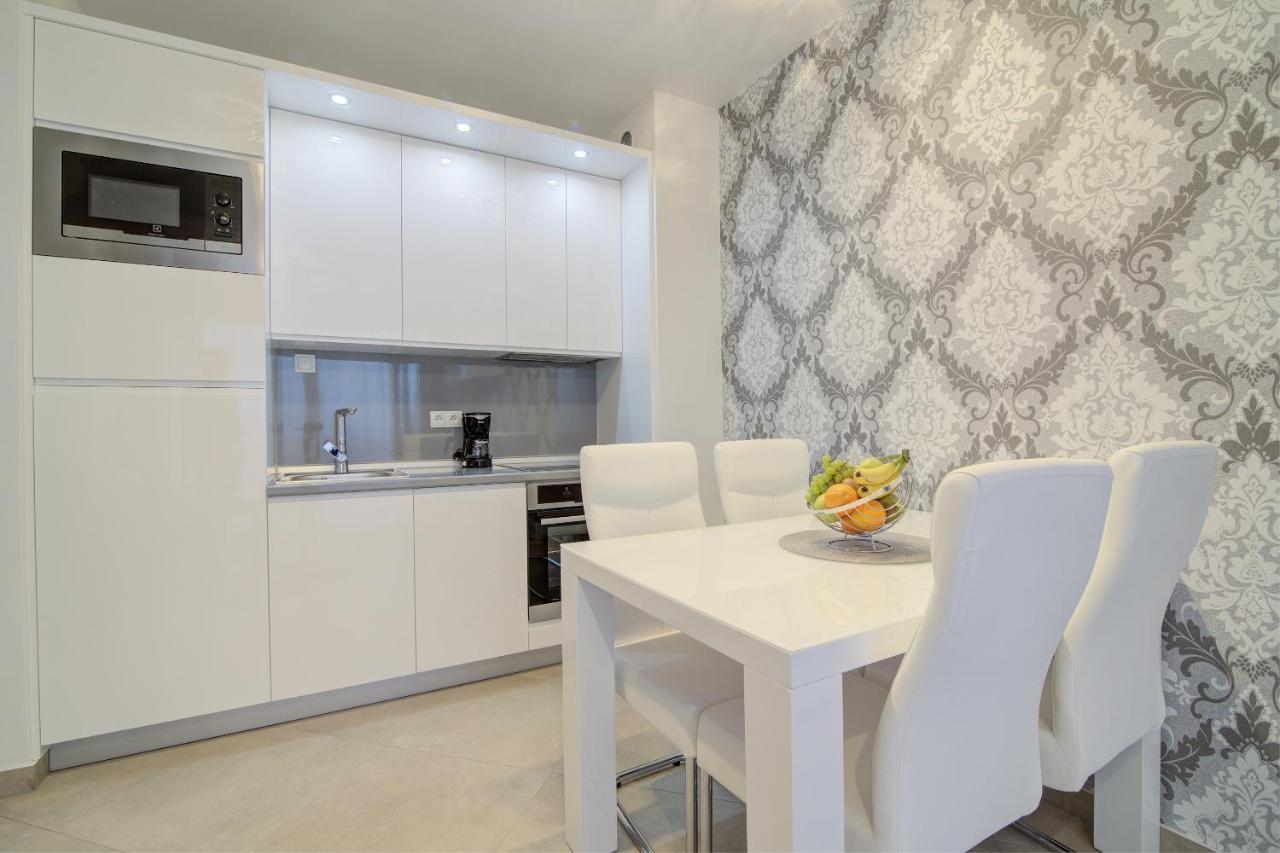 Apartments Luka - Villa Sunce Senj  Bagian luar foto