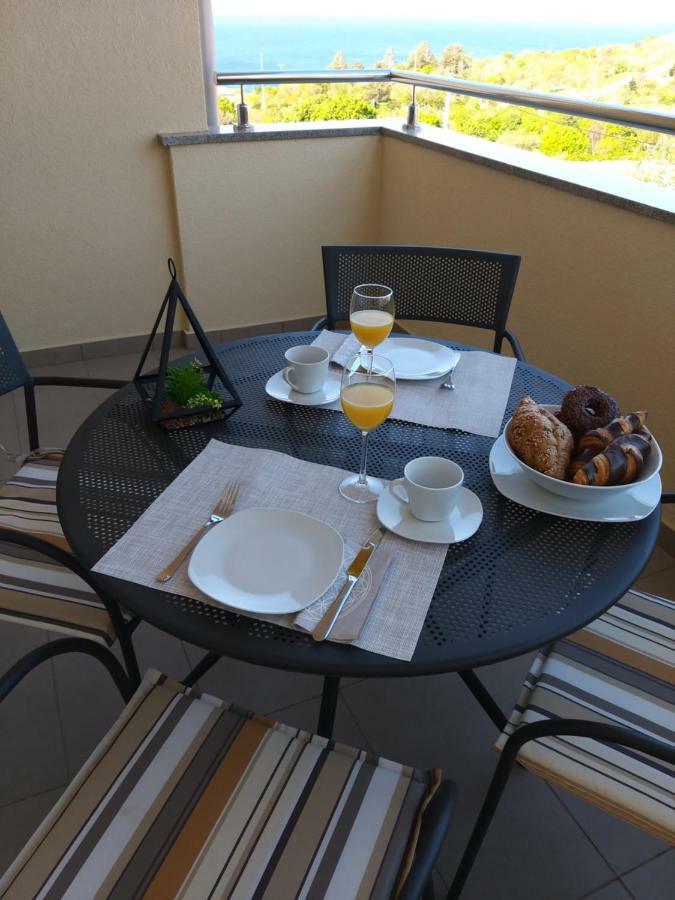 Apartments Luka - Villa Sunce Senj  Bagian luar foto